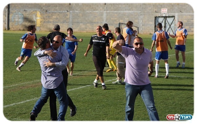 אם היו בטוחים בעצמם, היו הולכים לבורר. הנהלת עפולה (צילום: חאדר אניס)