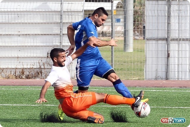 ההחמצה של המשחק. אלקיים נבלם ע"י בלסטרה (צילום: רועי אסרף)