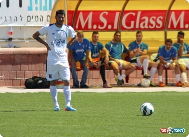 ההזדמנות הראשונה של טבריה. עקיבא מתכונן (צילום: עודד חסין)