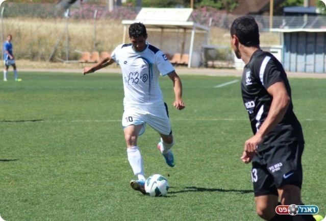 לא מדויק. עקיבא (עודד חסין)