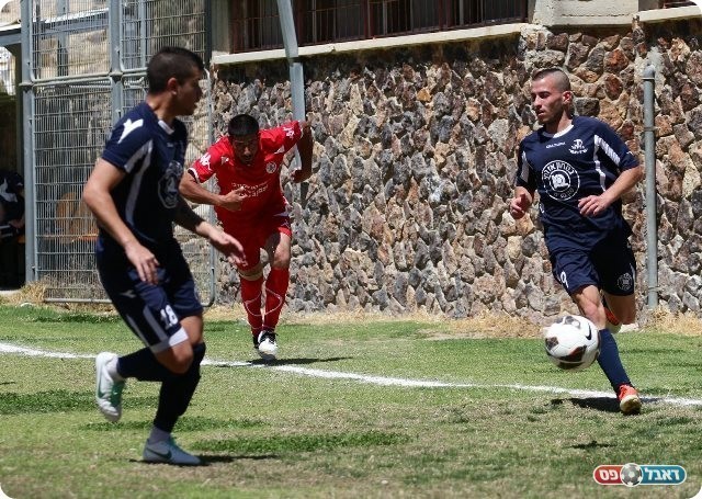 ערד הגיעה מוכנה. חדידה ופקונדו (צילום: עבדאללה אזברגה)