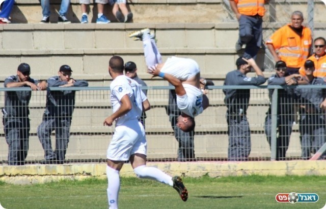 שער חשוב. חלבי חוגג (עודד חסין)