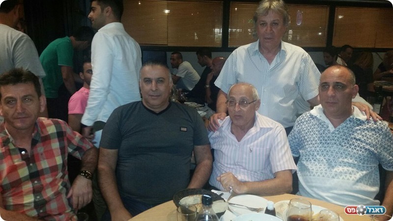 בעלי חולון, עם ראש העיר והספונסר הטורקי (משמאל)