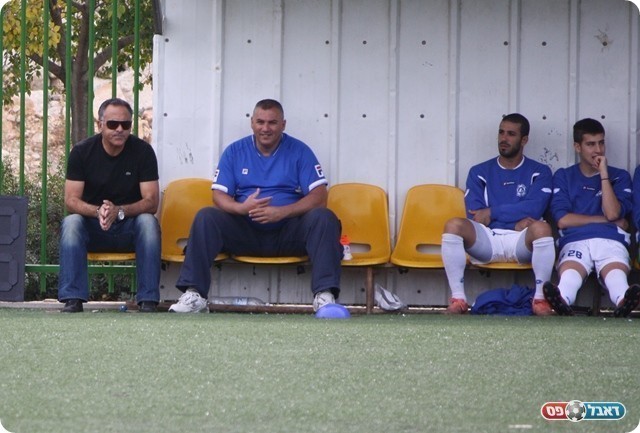 עדיין שש נקודות מהפסגה. ממן (משמאל. צילום: פזי שינדלר)