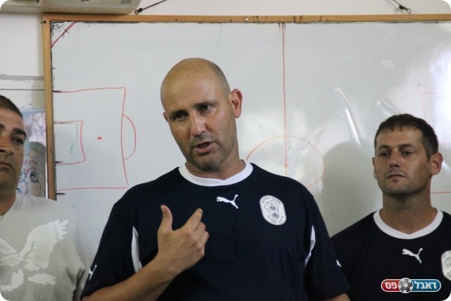 הדלת שלו פתוחה. בנודיס (צילום: עודד חסין)