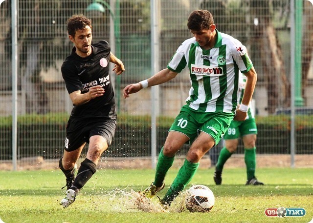 נלחמו בעיסת הבוץ. צרויה ובן סלומון (צילום: קובי רוזן) 