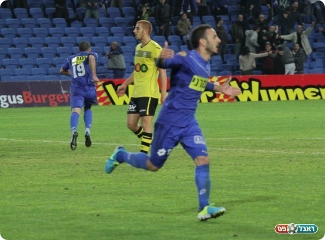 וחוגג (צילום: קובי רוזן)