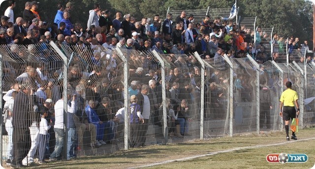 500 איש הגיעו לדרבי(צילום:שלומי גבאי)