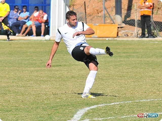 כובש השער המצמק, כפיר דר (צילום: ארנון לוי)