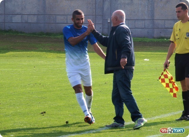 עוד חילוף מוצלח. בן חמו חוגג. 