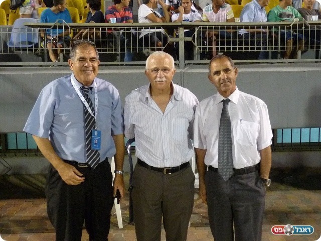 שלושת המוסקטרים. מימין: מורד, מנחם ומלאך