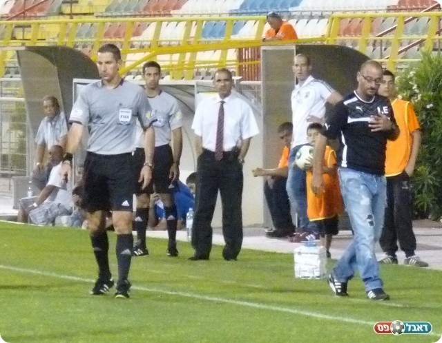 התנצל. אטלי לאחר הנזיפה של שמואלביץ'