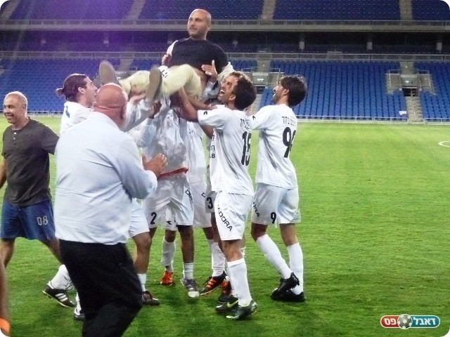 מי שמאמין לא מפחד. סירוטקין על כפיים 