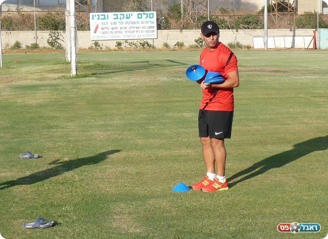 "רק אני מכין את האימון". מאור