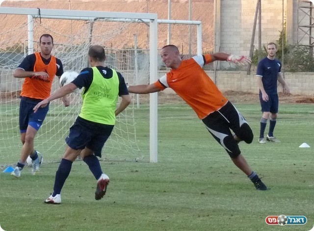 השאיר חלק מהשן. אודרן