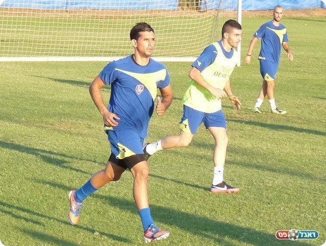 רק כדי לשמור על כושר. דדון