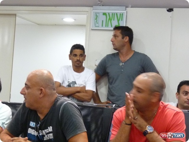 בהרכב מלא ומחוזק. אבו ואביחי לוי