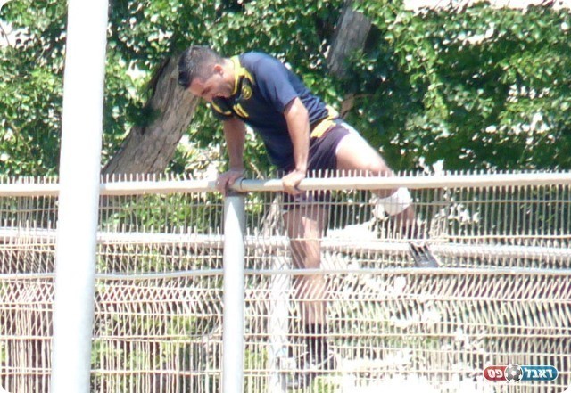 אברמוב מביא כדור