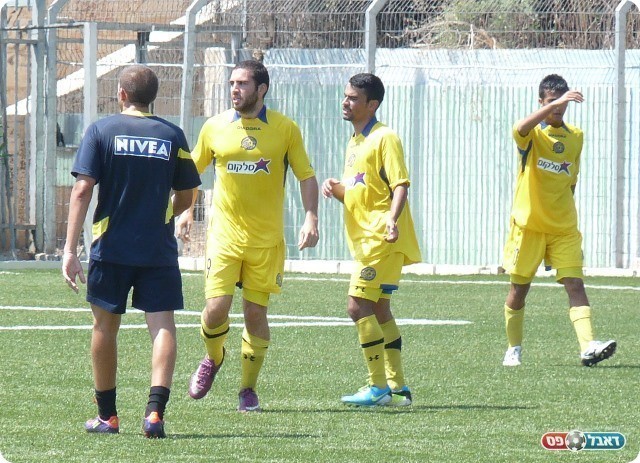 בדרך החוצה. אביב חוגג את השוויון