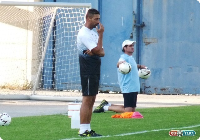 קבוצה בשקל וחצי. קוסטיקה 