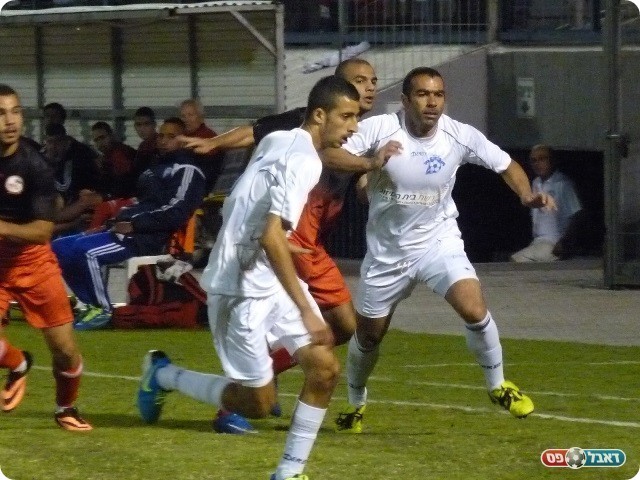 לחפש את עצמם מחדש. בלילי