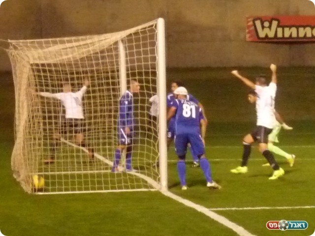 פרע שטרות. פליקר חוגג את הראשון (צילום: אלי שמואלי)