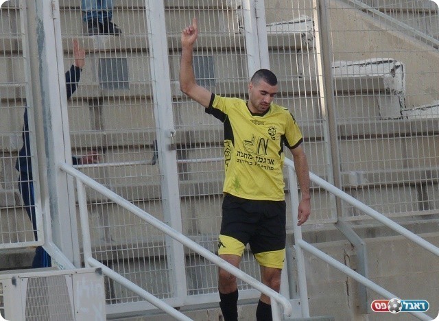 רק נקודה מהפסגה. אלייב (צילום: אלי שמואלי)