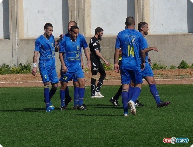 רק שלישית בעדיפות. שחקני א.ס. חולון (אלי שמואלי)