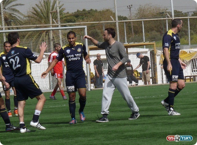 פאר בלתי מחיק. רו"ח חוגגים ניצחון (צילום: אלי שמואלי)