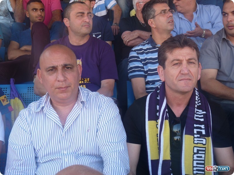 איציק ששון (משמאל) והספונסר החדש (אלי שמואלי)