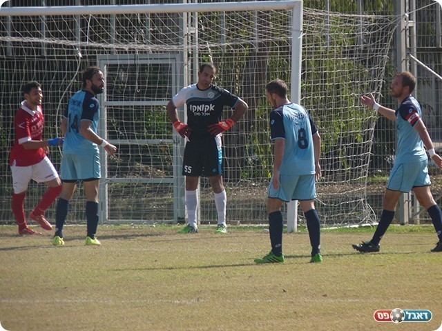 הגנת אור יהודה לאחר שספגו את השער הראשון (אלי שמואלי)