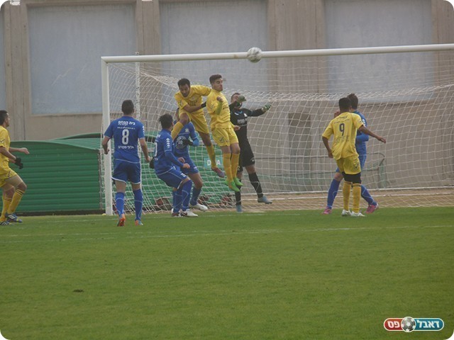 שחקני ב"ש ויניב חולון (אלי שמואלי)
