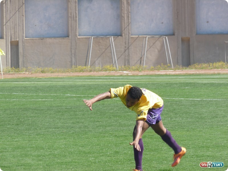 בסגנון רביבו. אסמרה חוגג את השני עם סלטה (אלי שמואלי)