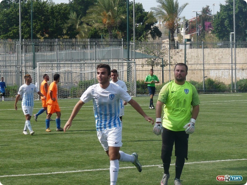 עזריה חוגג את השני