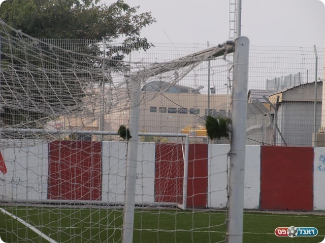 הביאו מזל בחצי הראשון. "המזוזות". 
