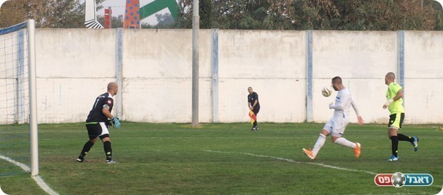 רק לעשות פו. מסילתי מפספס את הכדור. 