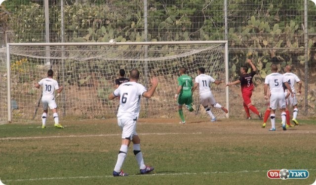 המשקוף של עזרא. 