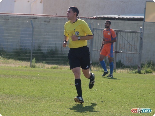 לא נתן למשחק לברוח לו. ארנס דוקה. 