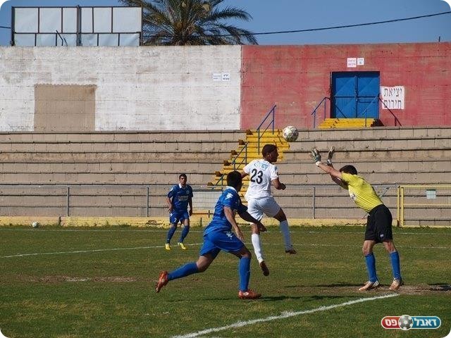 לא ניצל את ההזדמנות. מחמיד מחמיץ (צילום: חאדר אניס)