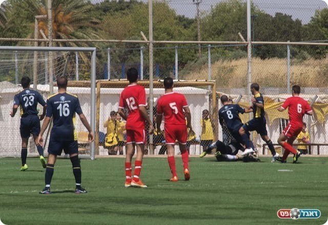 ואת הריבאונד. 