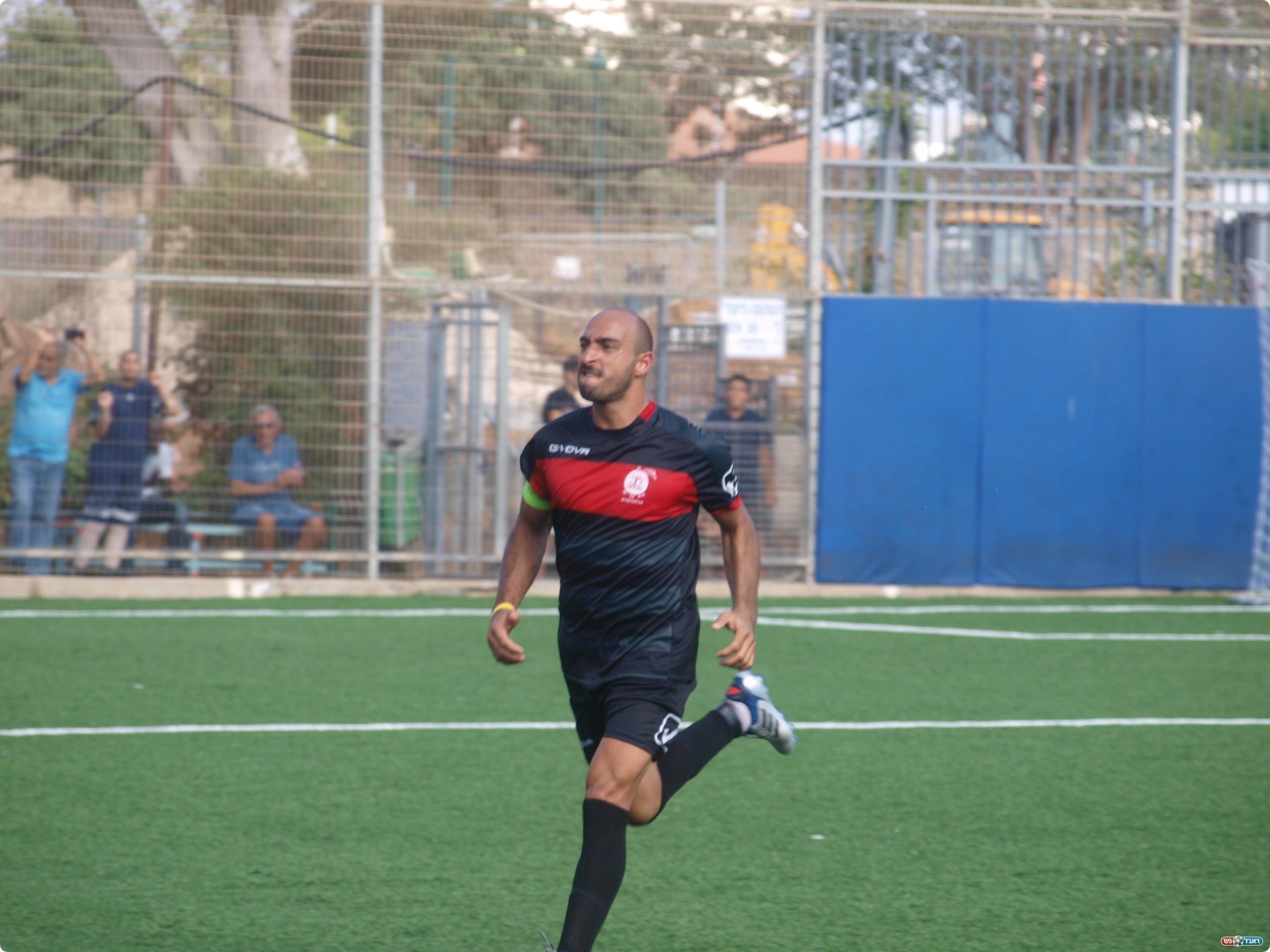 איש המשחק. עאמר יתים (אלון יהודיוף)