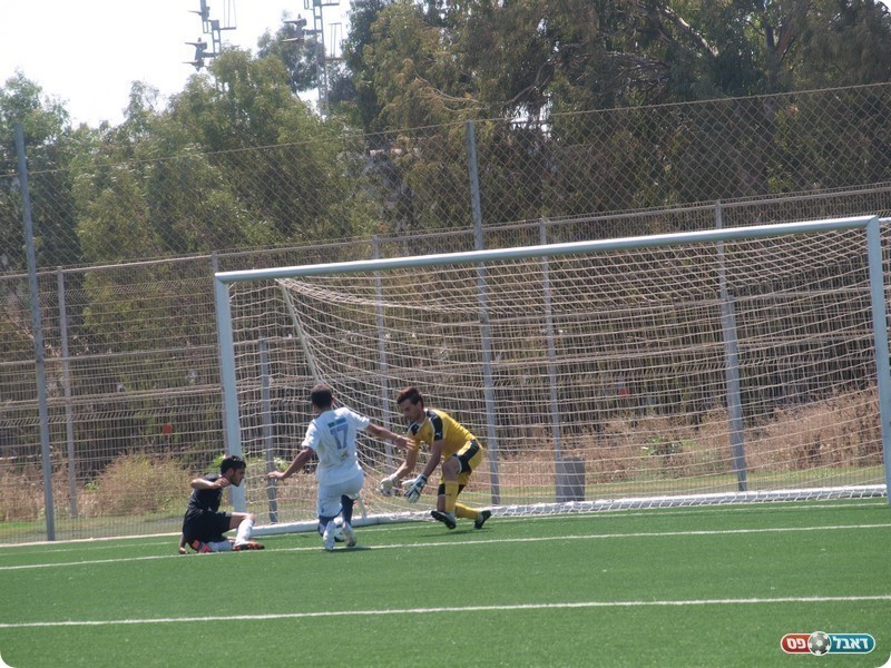 רק כמעט. דמיאן לא מצליח מול שימול ופוזיס (אלון יהודיוף)
