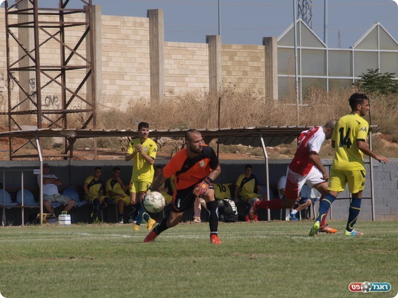 כמעט ולא שיחק. ברק אברג'יל (אלון יהודיוף)
