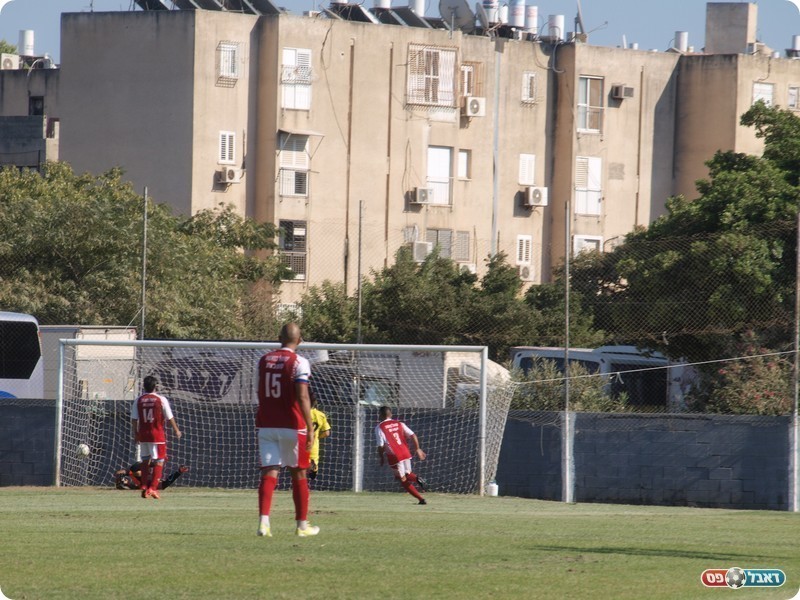 סגר עניין. הכדור של אשכנזי ברשת (אלון יהודיוף)