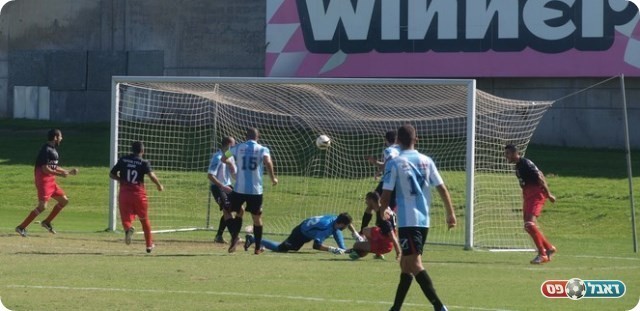 חזרו למשחק. מתן לוי כובש.