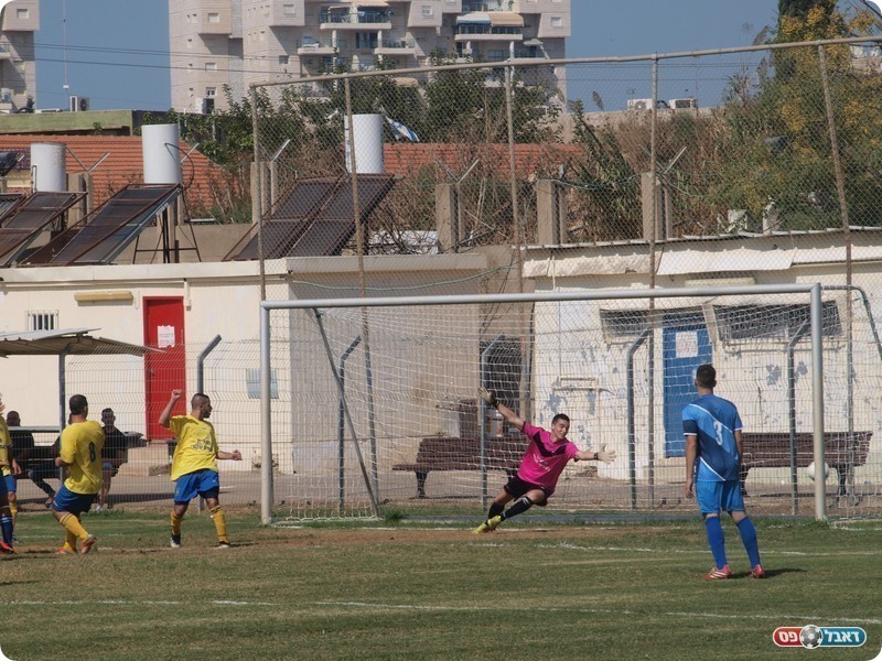 חבר כובש את השלישי (אלון יהודיוף)