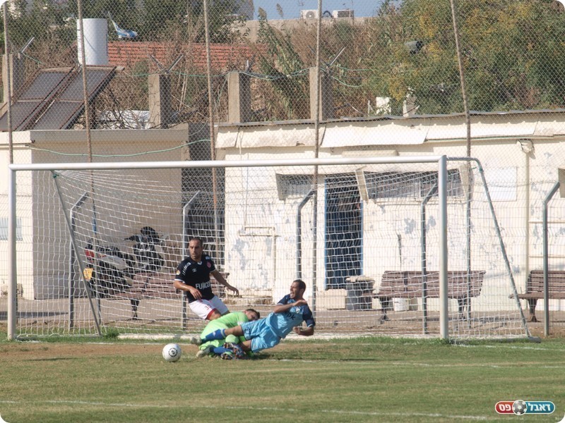 אללי מכשיל את זרביב (אלון יהודיוף)