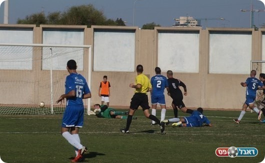 שער היסטורי. בן חיים מכניע את גרבובסקי. (אלון יהודיוף)