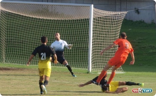 כמעט השני. דננבאום מחמיץ. 