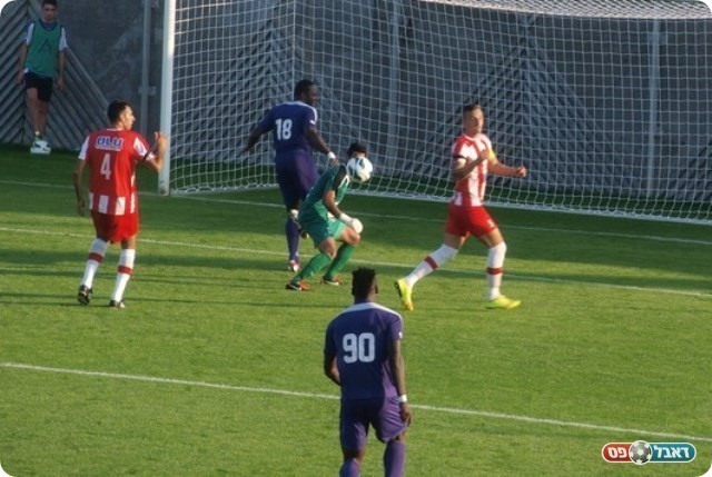 אופק הודף את אוטורוגו. 